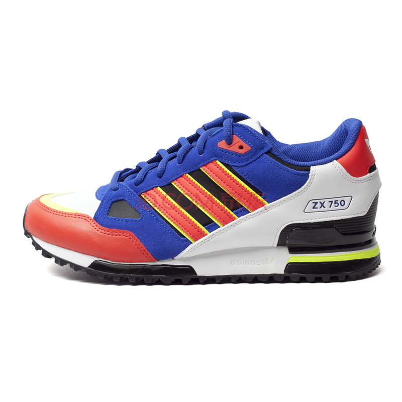 adidas阿迪  三叶草系列休闲鞋AF4610  338元包邮（588-150-100）