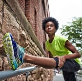 Saucony 索康尼女士顶级支撑系跑鞋 $49.32（约323元）