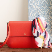 Tory Burch 'Robinson' 真皮信封斜挎包 $382.5（约2486元）