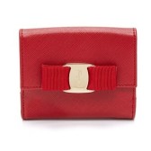 五一特惠，Salvatore Ferragamo正红色蝴蝶结小钱包直降8折 $420（约2730元）