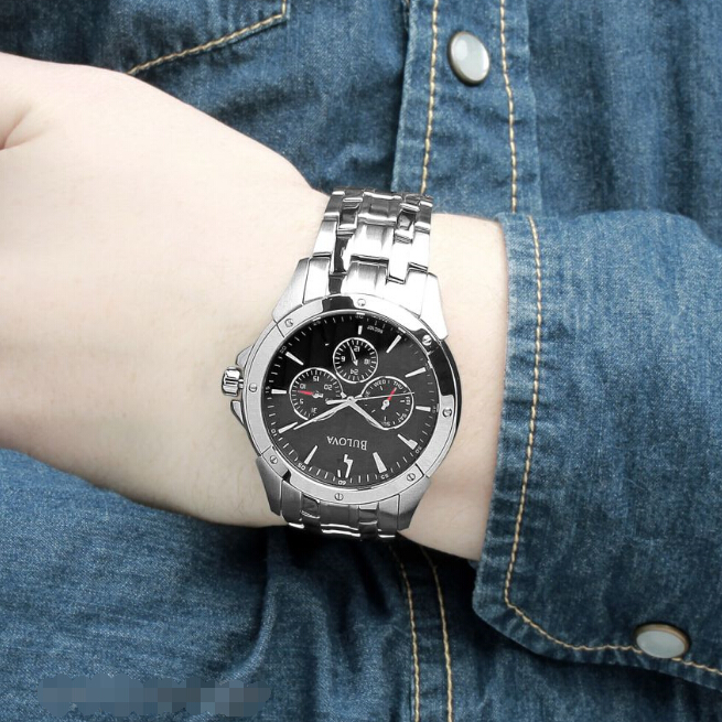 某东￥2040！BULOVA 宝路华 三眼计时男士时装腕表 96C107