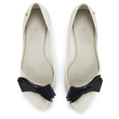 Melissa 梅丽莎 TRIPPY 15 蝴蝶结尖头果冻鞋 £48（约442元）