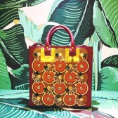 最后三只！五一特惠！Sophie Hulme2016水果主题奢华水钻正室包7折 $2096（约13624元）