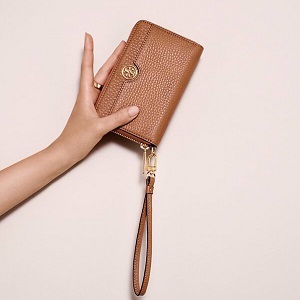 Tory Burch：送给妈和丈母娘的圣诞礼物，ROBINSON 荔枝纹手机包