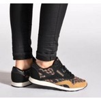 Reebok Nylon Wild 女士经典休闲运动鞋