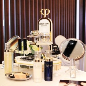 Neiman Marcus：购买 Clé de Peau Beauté 品牌美妆护肤品等大送礼