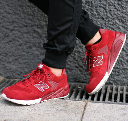 New Balance MRT580 男款复古跑鞋