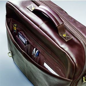 Amazon：再降价，Samsonite 新秀丽 Colombian Leather Flapover 公文包