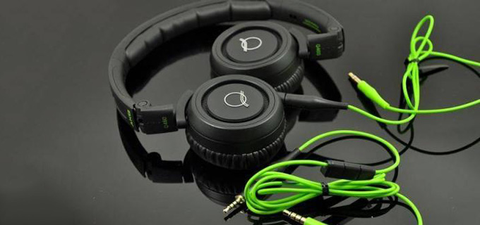 AKG 爱科技 Q460 Mini 头戴式耳机