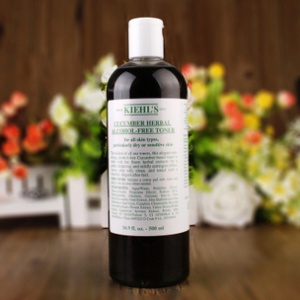 Kiehl's：科颜氏金盏花水、小黄瓜水等多款爽肤水