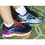 Brooks Adrenaline GTS 15男款跑鞋
