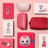 包里的颜值担当，Furla 粉嫩化妆包 £35（约329元）