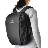 Arcteryx 始祖鸟电脑城市背包 Blade 20 $135.16（约877元）