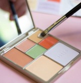 HQhair：Stila 诗狄娜遮瑕膏眼影盘等 8.5折！