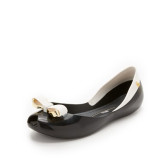 Melissa Queen IV 女款黑白拼色平底果冻鞋 $54（约350元）