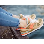 Saucony女款时尚复古鞋热卖