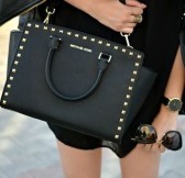 Michael Kors Selma 中号耳朵挎包 $215.99（约1426元）