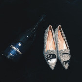 Chiara Ferragni 亮片尖头眼睛图案吸烟平底鞋 $263.9（约1850元）