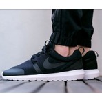 FinishLine精选男款Roshe系列热卖