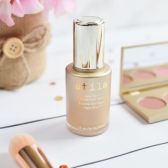 Stila 水润光感精华粉底液 30 ml $45（约314元）