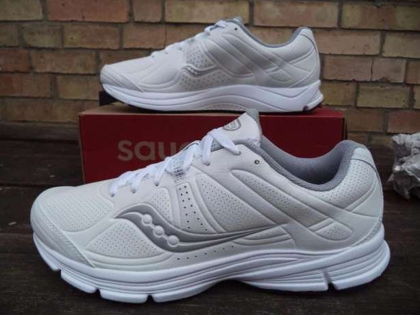 Saucony 索康尼 Grid Momentum男士休闲运动鞋