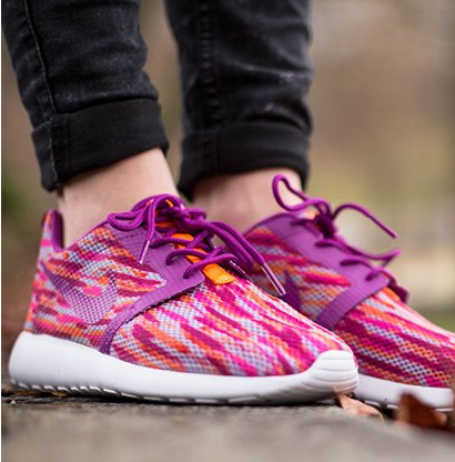 成人可穿！Nike 耐克 Roshe Run Flight Weight大童款经典休闲跑鞋