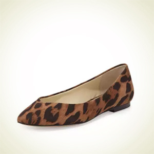 Neiman Marcus：Bettye Muller 豹纹平底鞋热卖