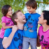 DisneyStore：迪士尼T恤 买1件第2件半价！穿亲子装情侣装去迪士尼乐园！
