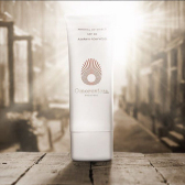 Omorovicza 矿物清爽物理防晒霜SPF30 100ml ￡52.5（约462元）