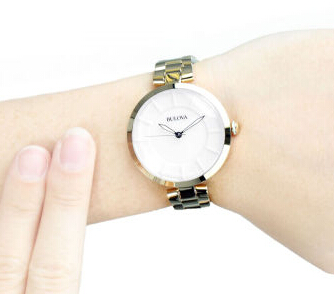 BULOVA 宝路华 CLASSIC 97L142 女款时装腕表
