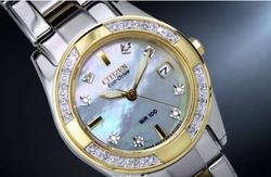 Citizen 西铁城 女士珍珠母贝表盘光动能腕表 EW1824-57D