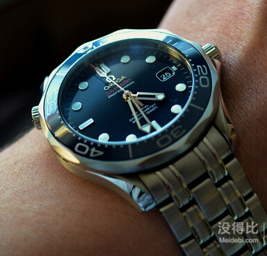 OMEGA 欧米茄 海马系列 212.30.41.20.01.003 男款机械表