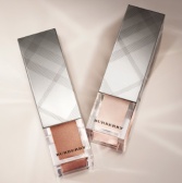 BURBERRY 巴宝莉/博柏利 丝柔亮彩粉底液 30ml  £28（约258元）