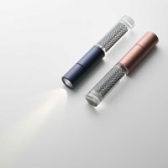 户外用：sferrastick 专业便携防水太阳能手电筒 10800日元（约701元）