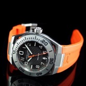 Hamilton 汉密尔顿Khaki Navy 卡其海军怒海潜将机械男表 $329（约2302元）