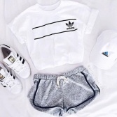 6pm：Adidas 精选休闲运动鞋低至3折+额外9折