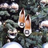 Saks Fifth Avenue：Manolo Blahnik 精选时尚鞋履满减高达$200