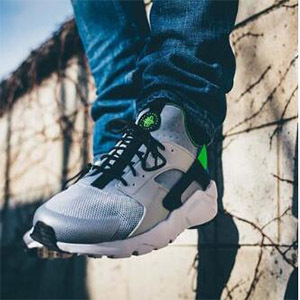 FinishLine：限时免邮！全场运动鞋服