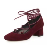 【网络折扣周】Stuart Weitzman 今年最in酒红绑带方跟鞋 $266（约1923元）