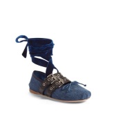 【4折】今季大热的 Miu Miu 绑带芭蕾平底鞋 4折！$247.98（约1798元）