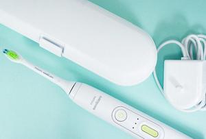 飞利浦Sonicare HealthyWhite Plus 美白电动牙刷HX8911/02
