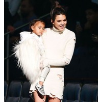 低至3折！收肯豆同款美裙 又降价啦！SSENSE官网精选YEEZY Season 3 潮衣热卖
