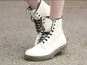 6PM.com 精选 Dr Martens 马丁靴、牛津皮鞋等热卖