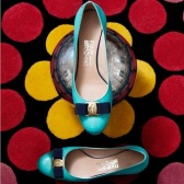 【】Neiman Marcus：Salvatore Ferragamo 经典蝴蝶结女鞋 满送礼卡高达$1500热卖！