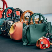 Macy's: COACH 精选美包，小皮件等低至5折热卖