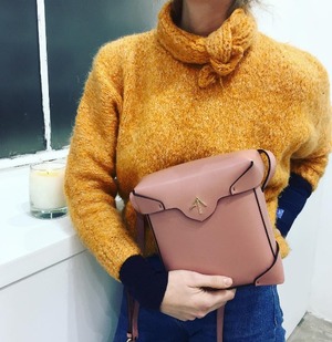 Harrods现有Manu Atelier美包上新，自动退税！