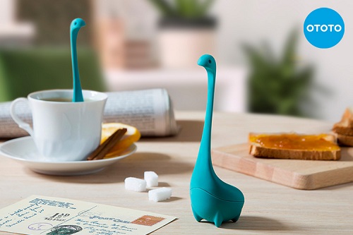 日本 OTOTO 创意工作室 尼斯湖 baby小水怪泡茶器 1620日元（约100元）