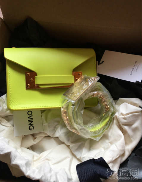 Sophie Hulme 荧光黄 Nano 马鞍包 5（约2427元）