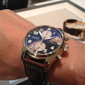 IWC 万国 Pilot系列 瑞士自动机械男表IW387805   $ 14425（约101500元）