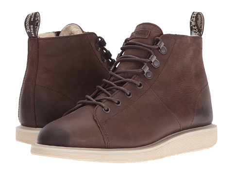 Dr. Martens Fur Lined Les Boot 女款加绒真皮靴